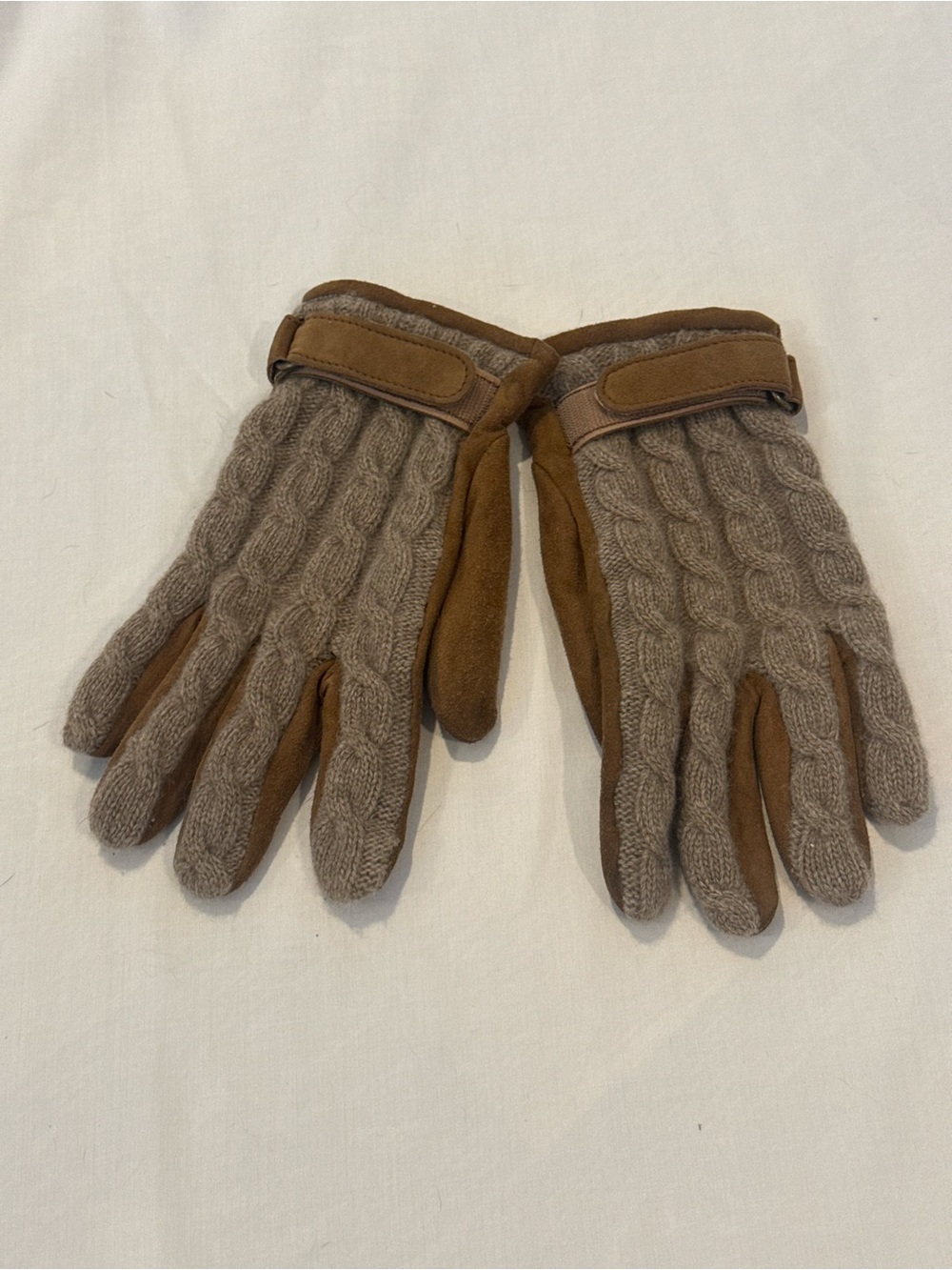 Men's Cable Knit and Suede Touchscreen Gloves - Brown